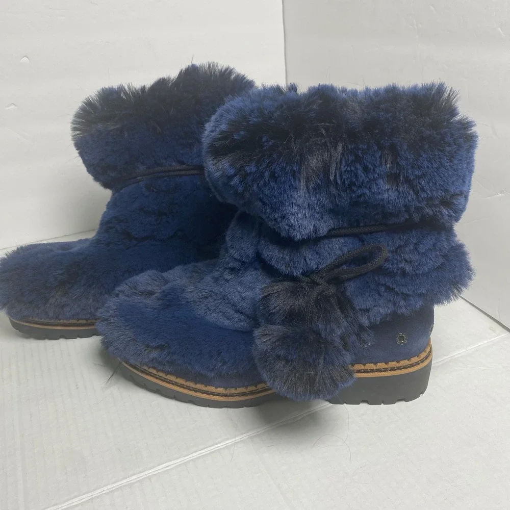 Sam Edelman‎ Navy Blue Faux Fur Pom Pom Lug Sole Ankle Boots Womens 8.5M Cozy